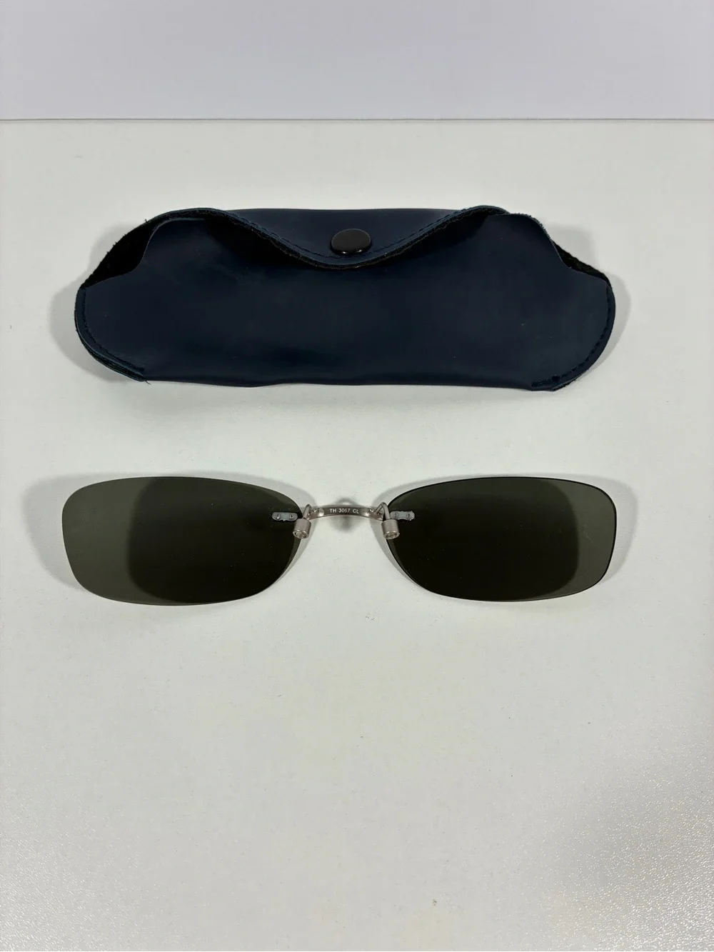 Silhouette Style Clip-on Sunglasses TH 3067 Grey Polarized Lens w/ Sleeve Case